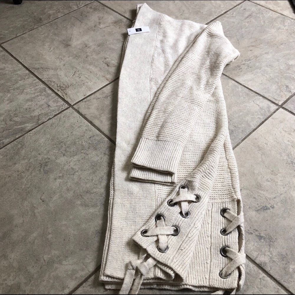Gap Ribbed Cardigan/Sweater